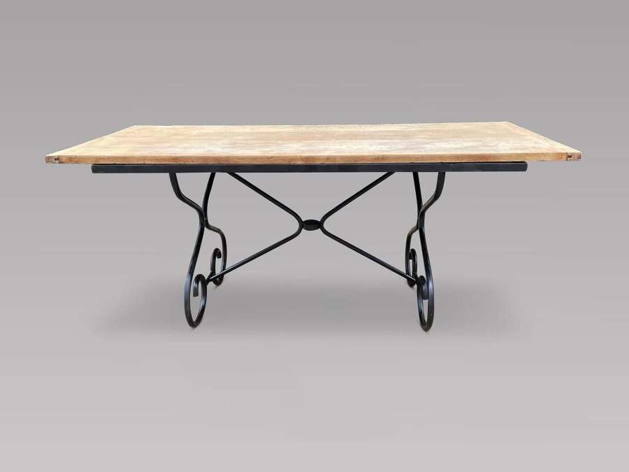 Attractive Modeled Steel Framed Table