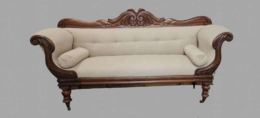 A Mahogany Victorian Show Framed Sofa