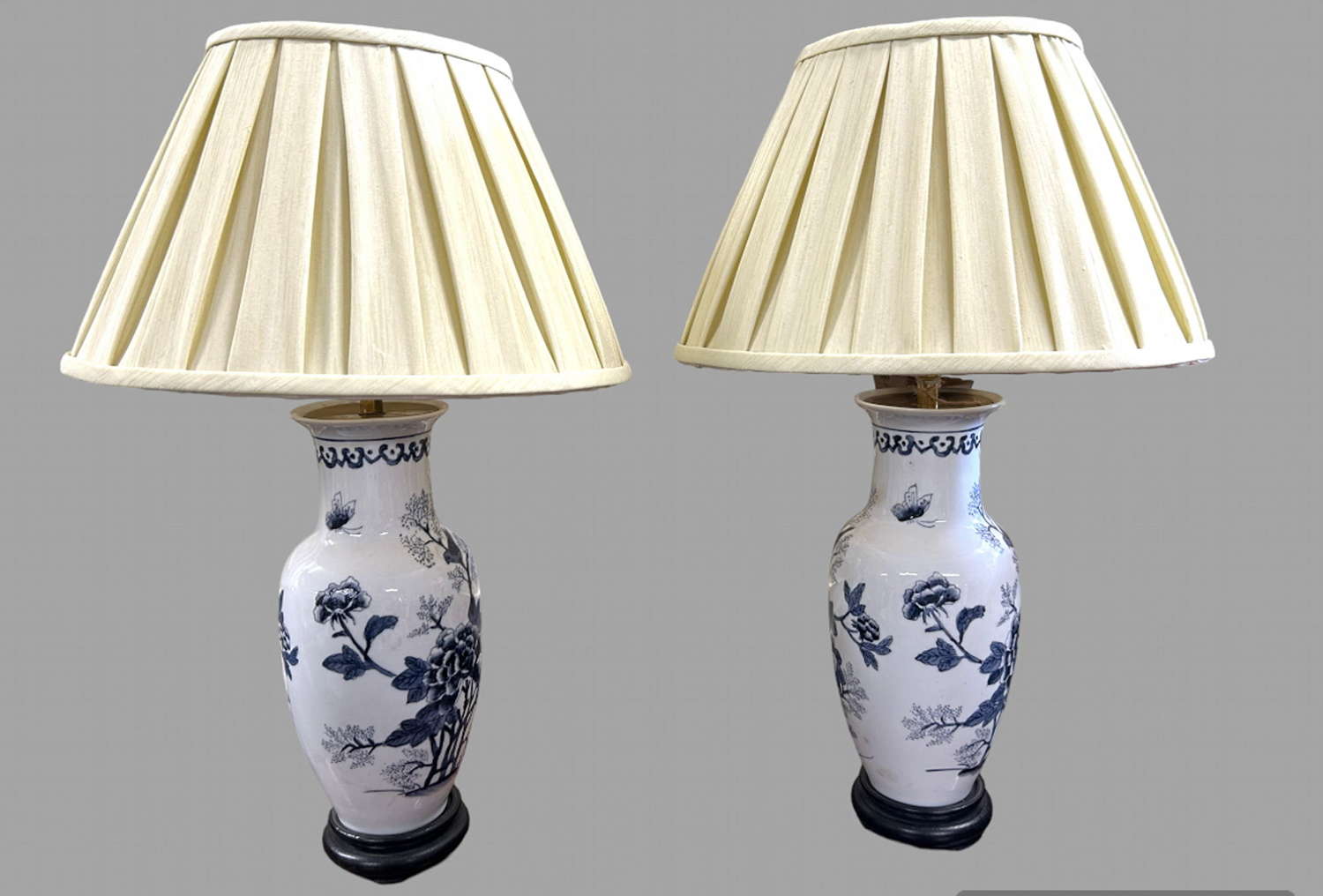 A Pair Of Blue and White Decorative Lamps