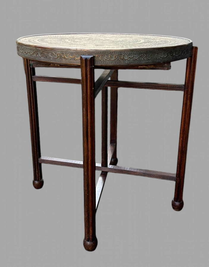 A Reversible Unusual 'Mosq Card Table'