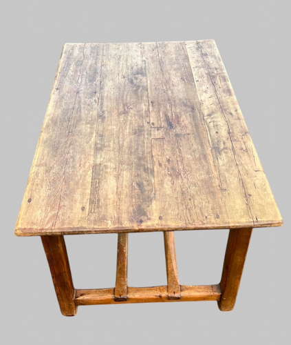 A Rustic Medium Sized Pine c1900 Farmhouse Table