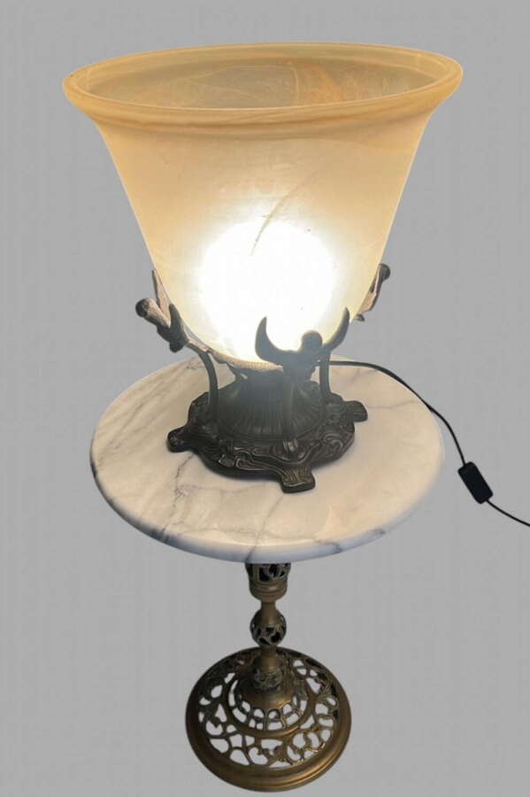 A Vintage Art Glass Tulip Shade Lamp