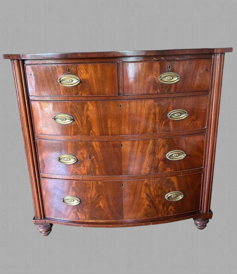 A George 111 Mahogany Bow Fronted chest of Drawers
