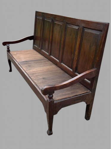 An C18th Georgian Five-Panelled Oak Settle