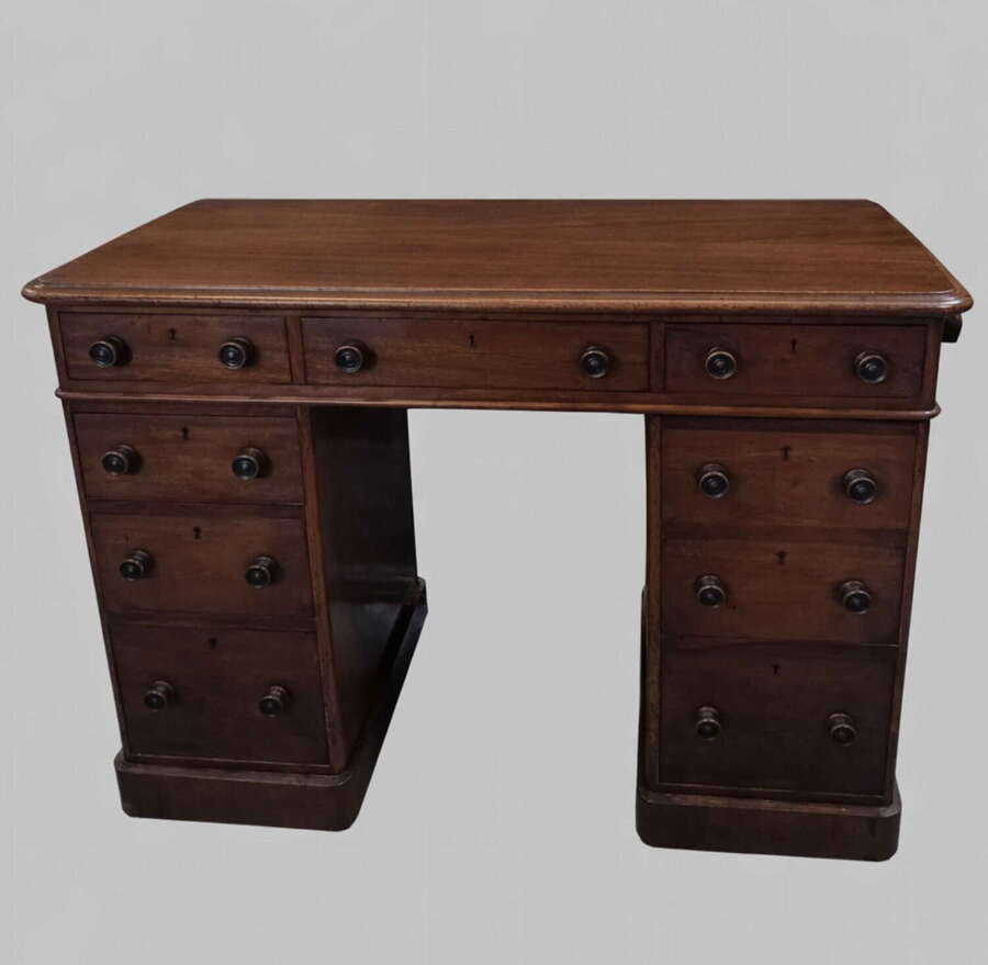 Victorian Walnut Pedestal Desk, c.1860&ndash;1880