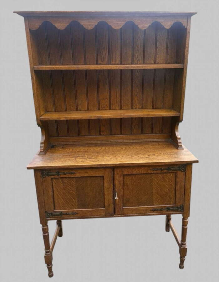 Edwardian Oak Dresser with Plate Rack